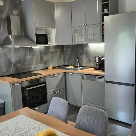 With Private Swimming Pool Split